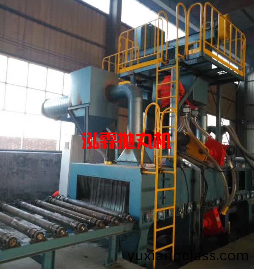 型材抛丸(wan)機(ji)使用現場(chang)圖(tu)